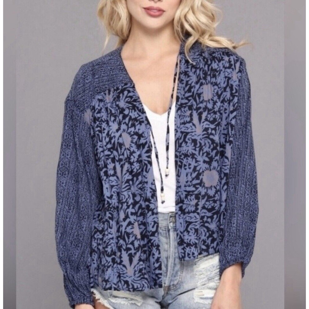 Free People Women Size M Sheilas Jakarta Indigo Ballon Sleeve Blouse Boho Floral